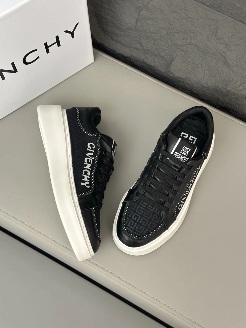 Gxvxnchy Sneakers NewStyle 152590