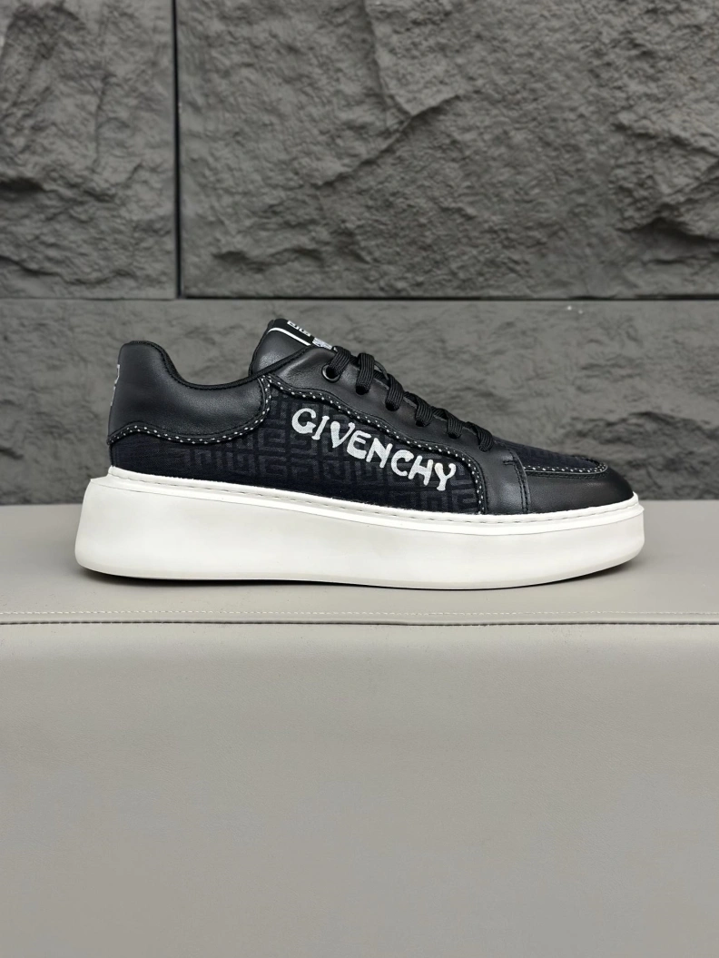 Gxvxnchy Sneakers NewStyle 152590