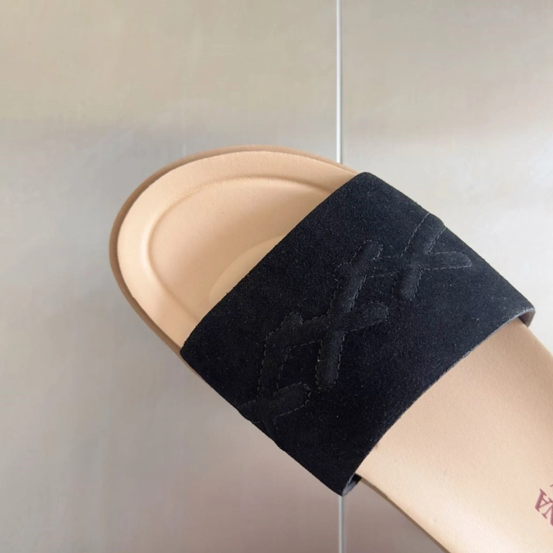 Othxr Slippers ModernLook 211822