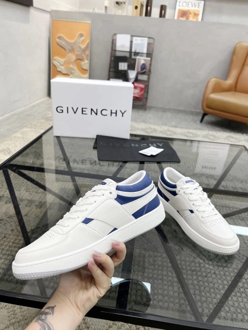 Gxvxnchy Sneakers Sophisticated 152589