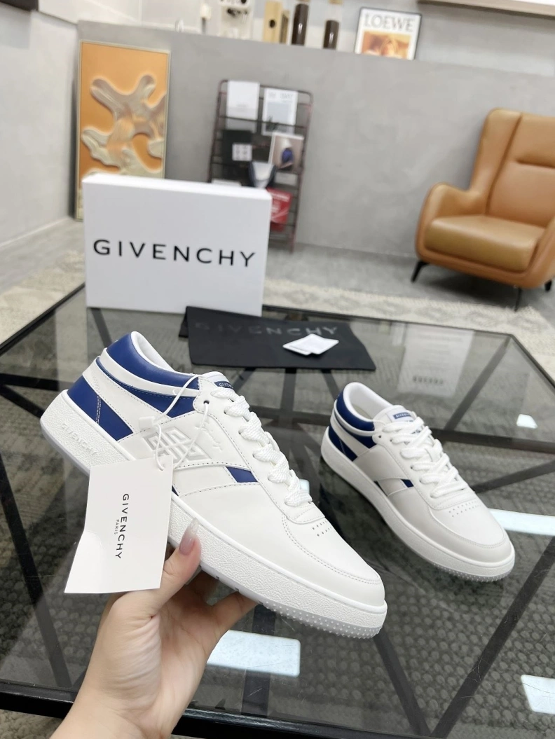 Gxvxnchy Sneakers Sophisticated 152589