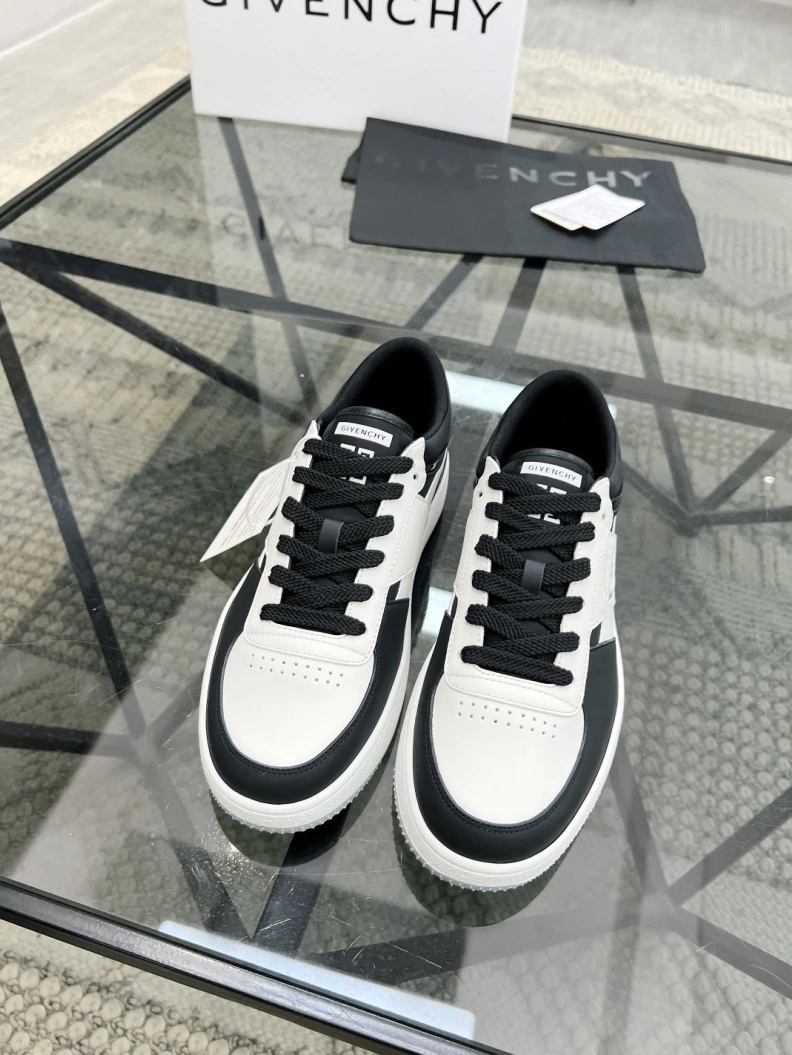 Gxvxnchy Sneakers Cozy 152588