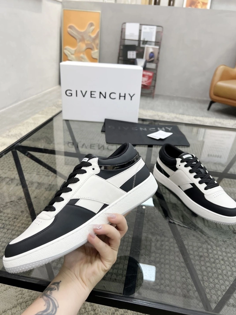 Gxvxnchy Sneakers Cozy 152588