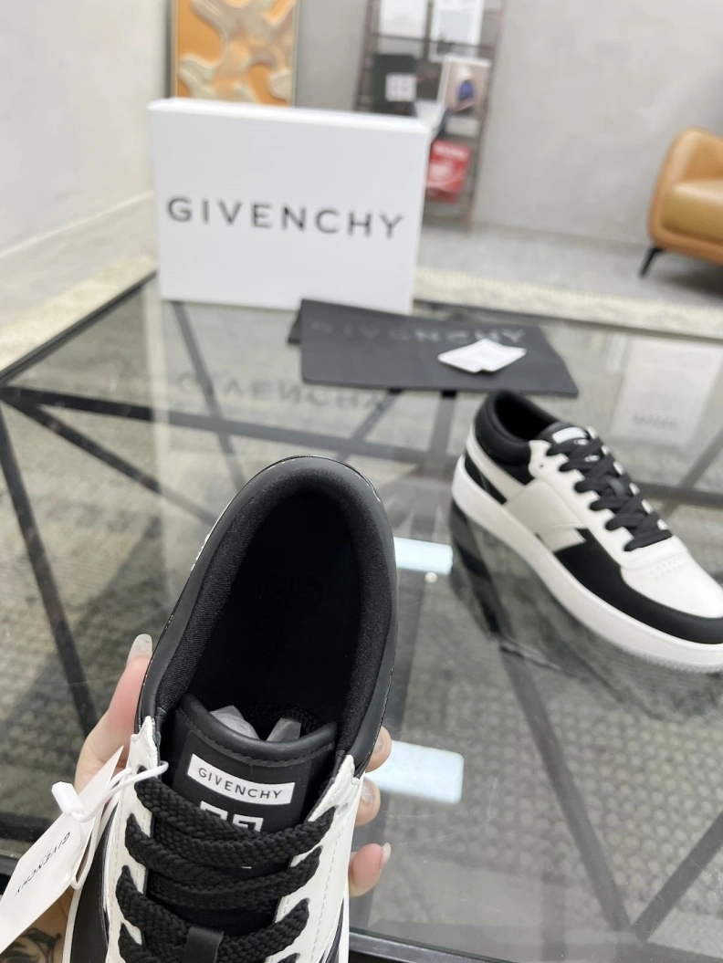 Gxvxnchy Sneakers Cozy 152588