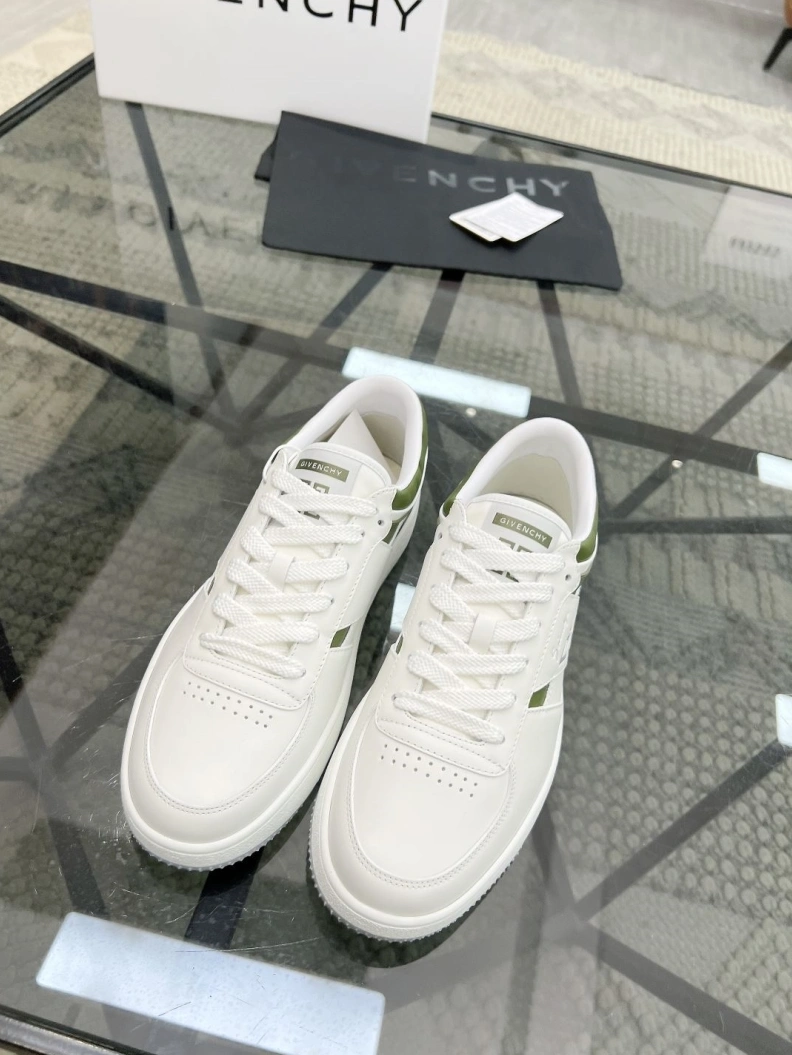 Affordable Gxvxnchy Sneakers 152586
