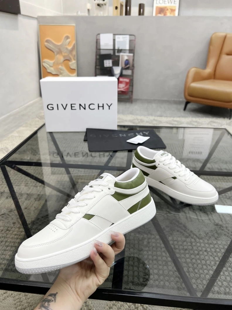 Affordable Gxvxnchy Sneakers 152586