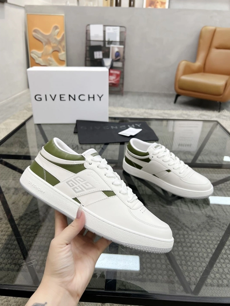Affordable Gxvxnchy Sneakers 152586