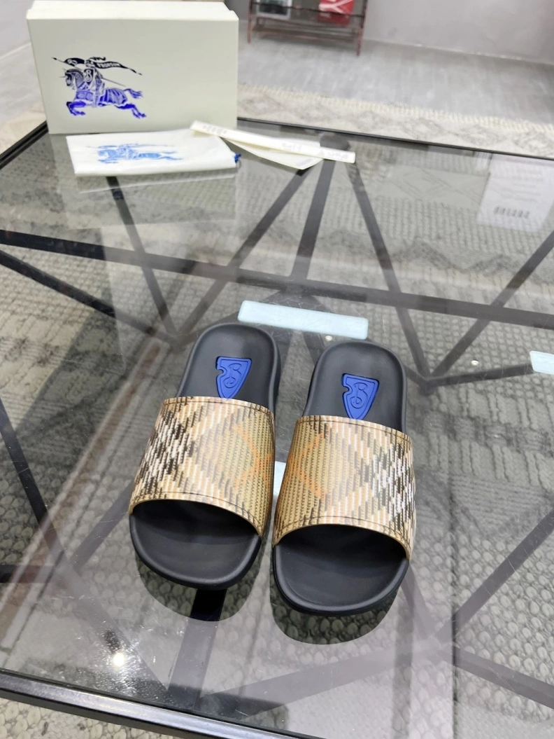 Sophisticated Bxrbxrry Slippers 114796