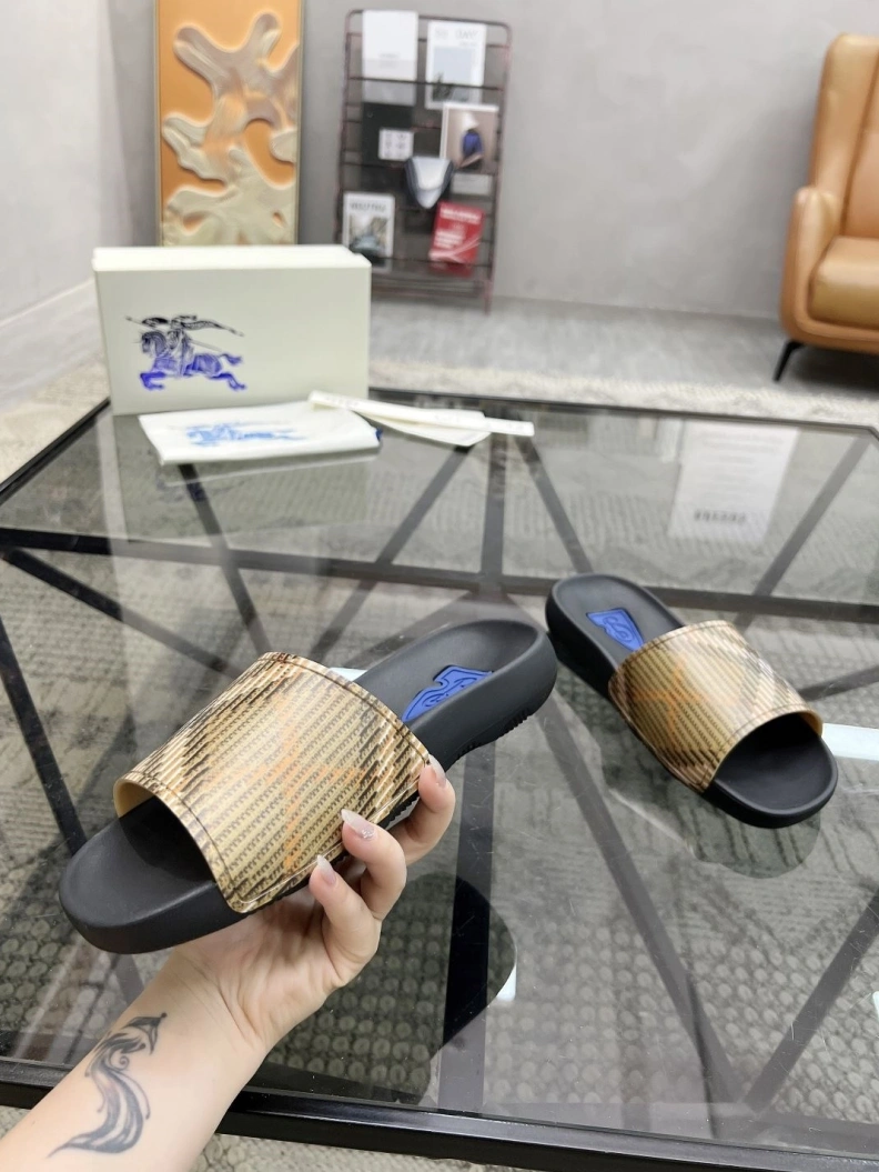 Sophisticated Bxrbxrry Slippers 114796