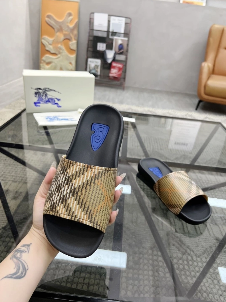 Sophisticated Bxrbxrry Slippers 114796
