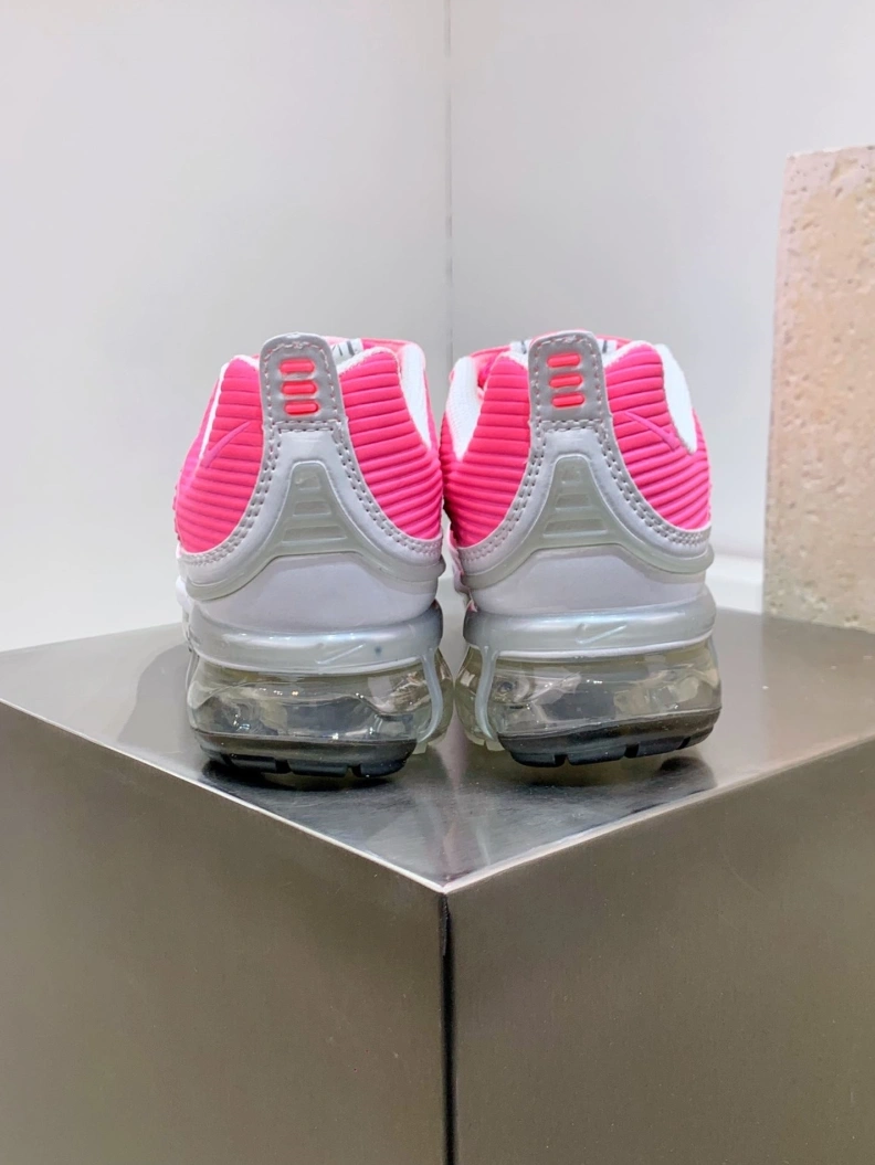 Sleek Nxkx Sneakers 198759