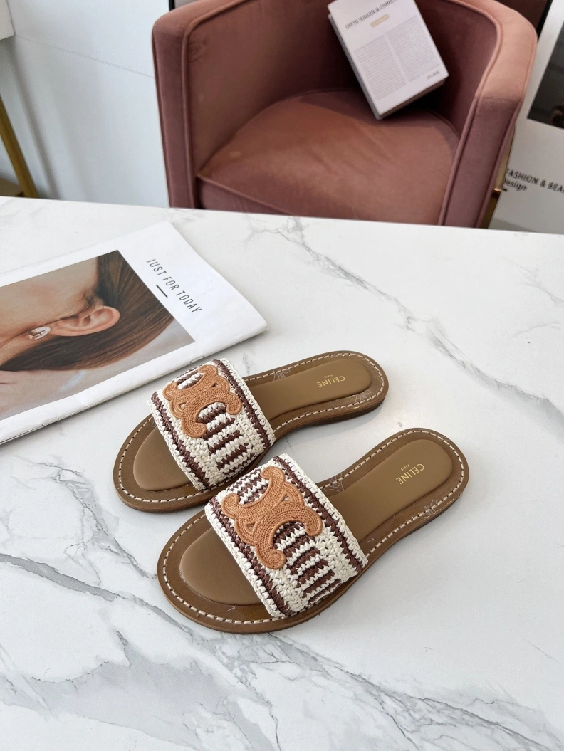 Bold Cxlxne Slippers 116037