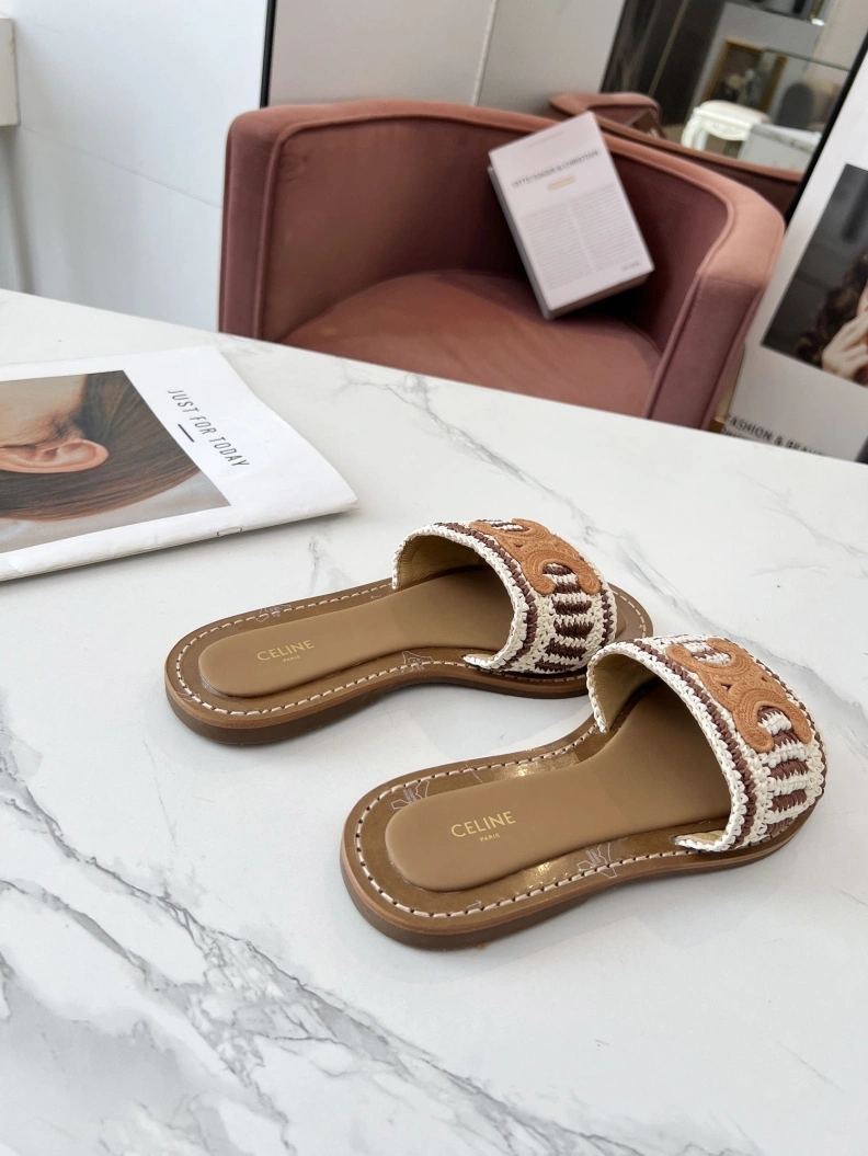 Bold Cxlxne Slippers 116037