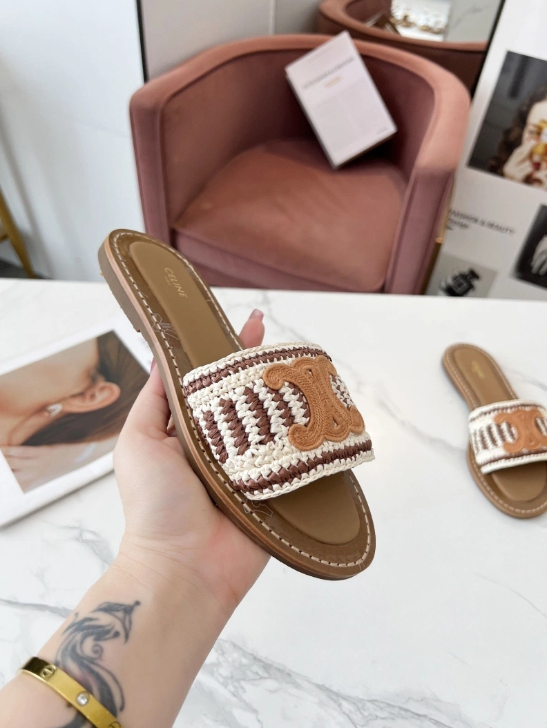 Bold Cxlxne Slippers 116037