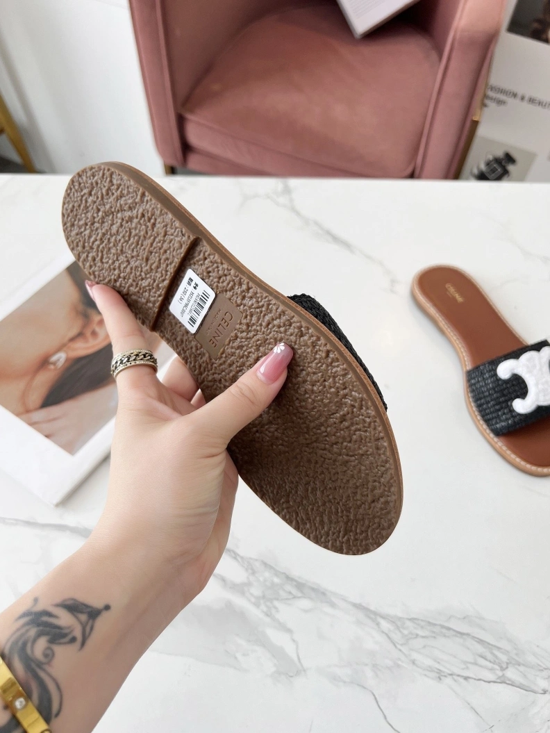 Practical Cxlxne Slippers 116014