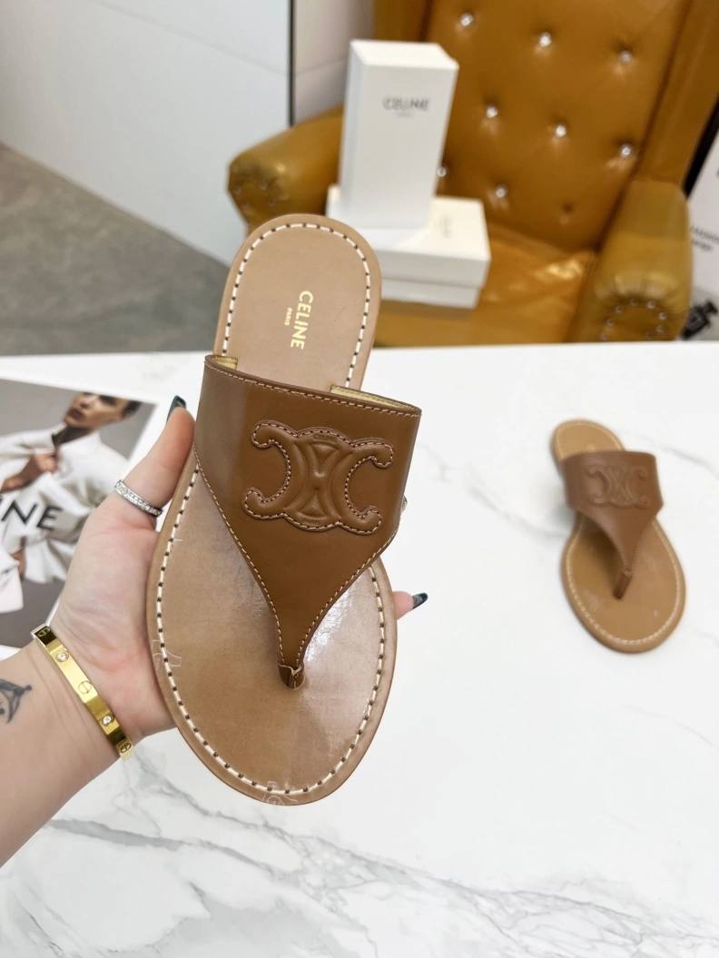 Bold Cxlxne Slippers 116003
