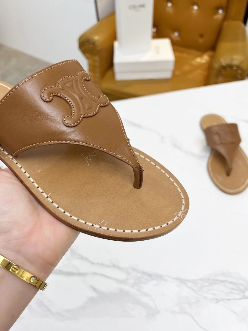 Bold Cxlxne Slippers 116003