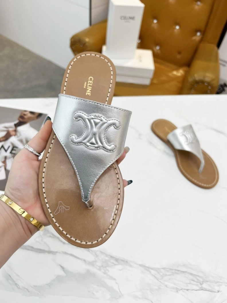 Efficient Cxlxne Slippers 115999