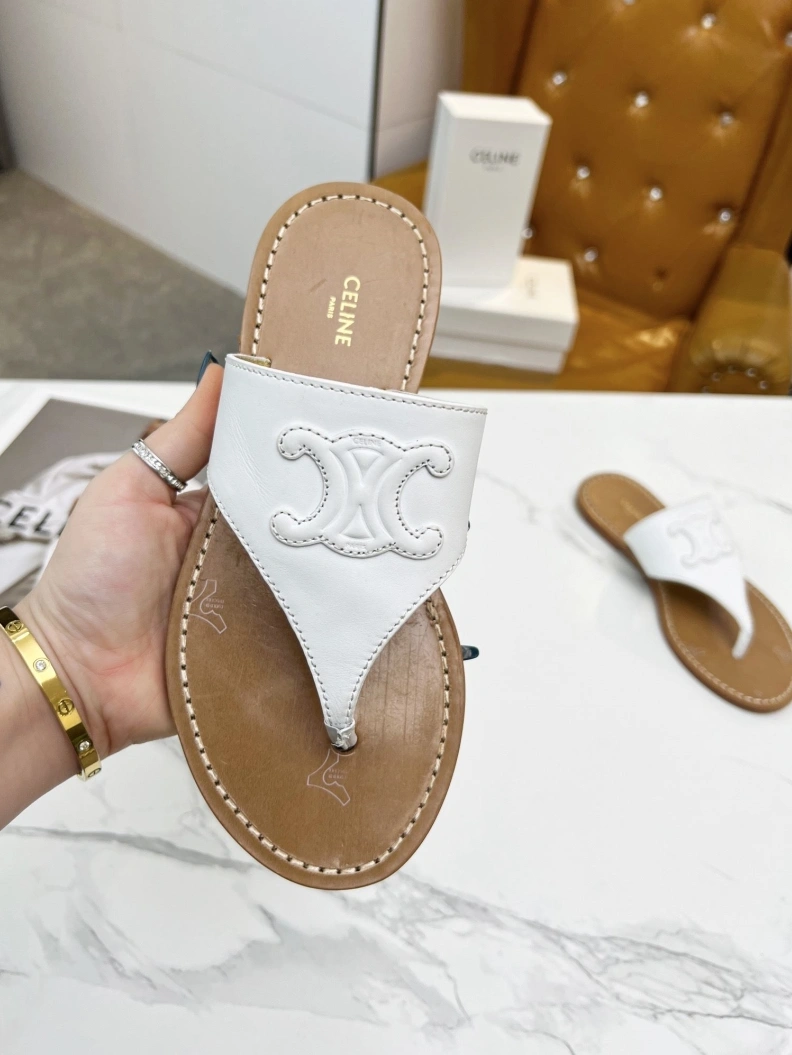 Durable Cxlxne Slippers 115996