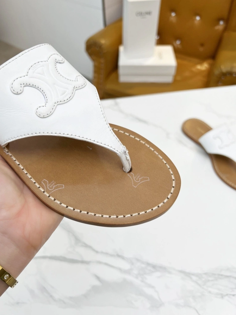 Durable Cxlxne Slippers 115996