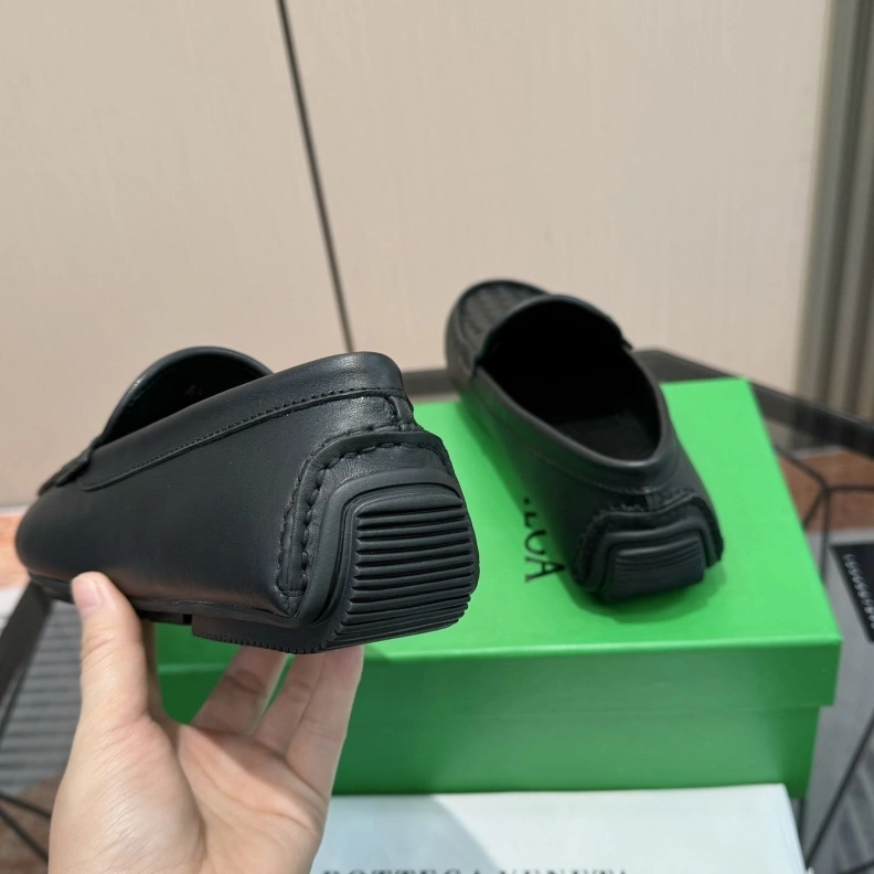 Breathable Bxttxga Vxnxta Leather Shoes 112528