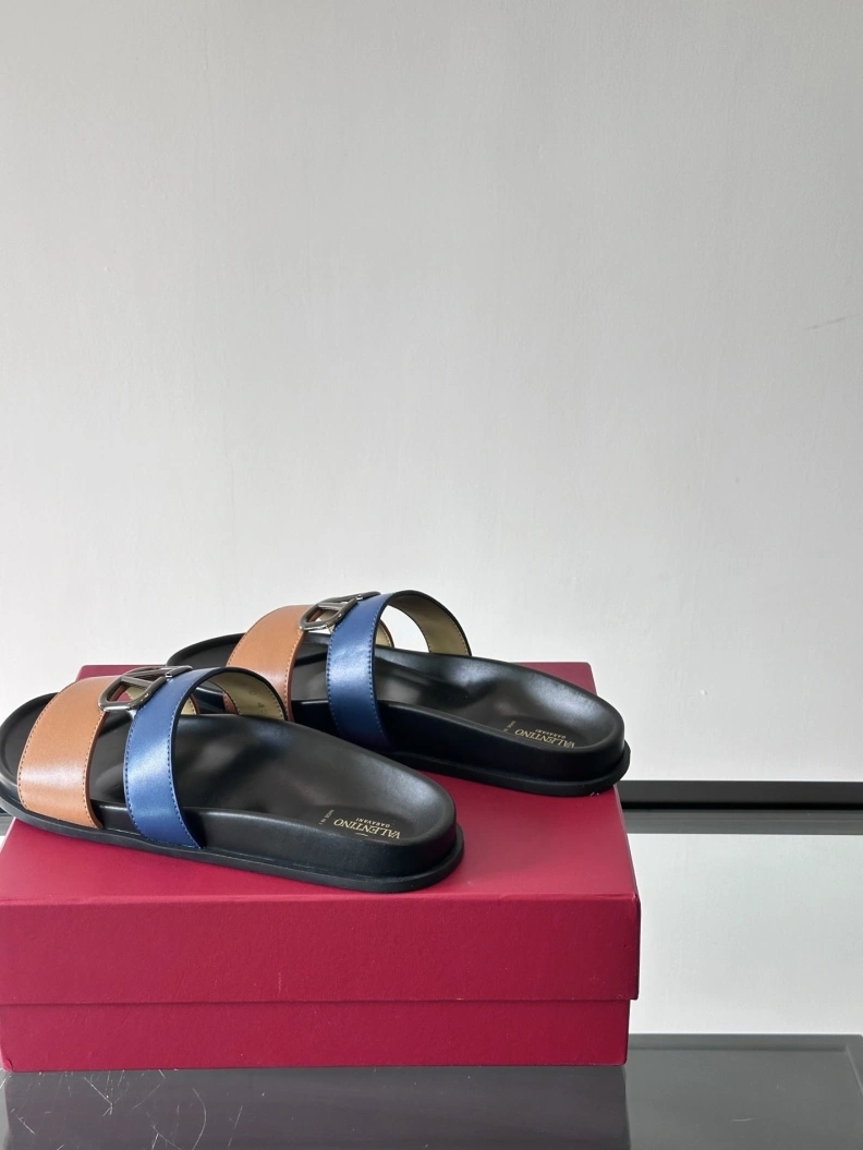 Compact Vxlxntino Slippers 229223