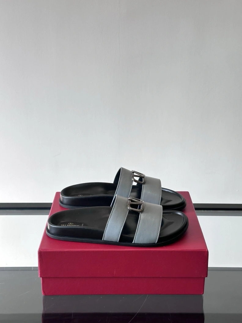 EyeCatching Vxlxntino Slippers 229226