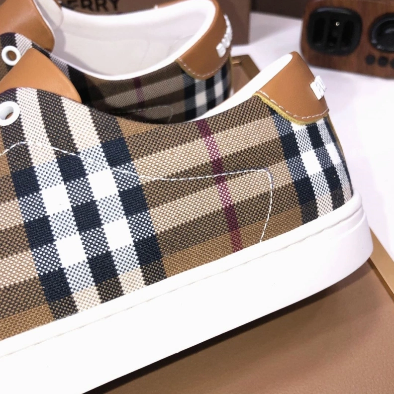 Bxrbxrry Sneakers Minimalist 114675