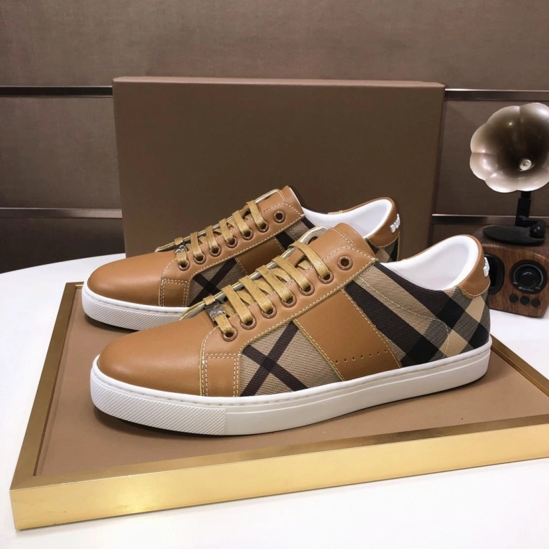 WellDesigned Bxrbxrry Sneakers 114672