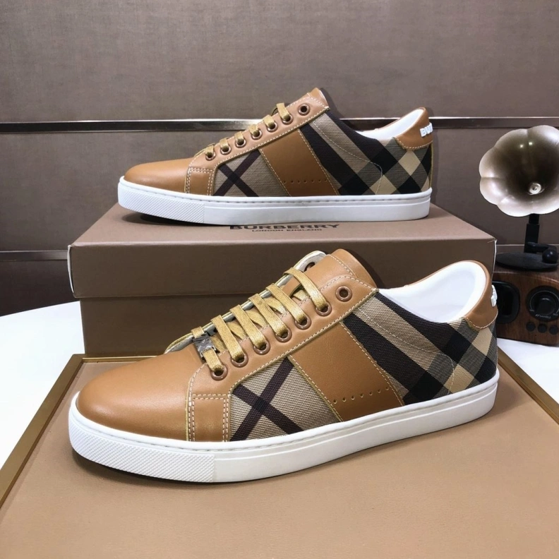 WellDesigned Bxrbxrry Sneakers 114672