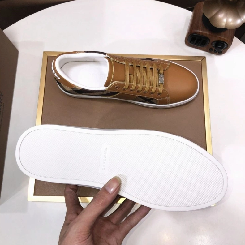 WellDesigned Bxrbxrry Sneakers 114672