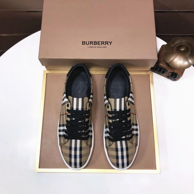 Bxrbxrry Sneakers EyeCatching 114673