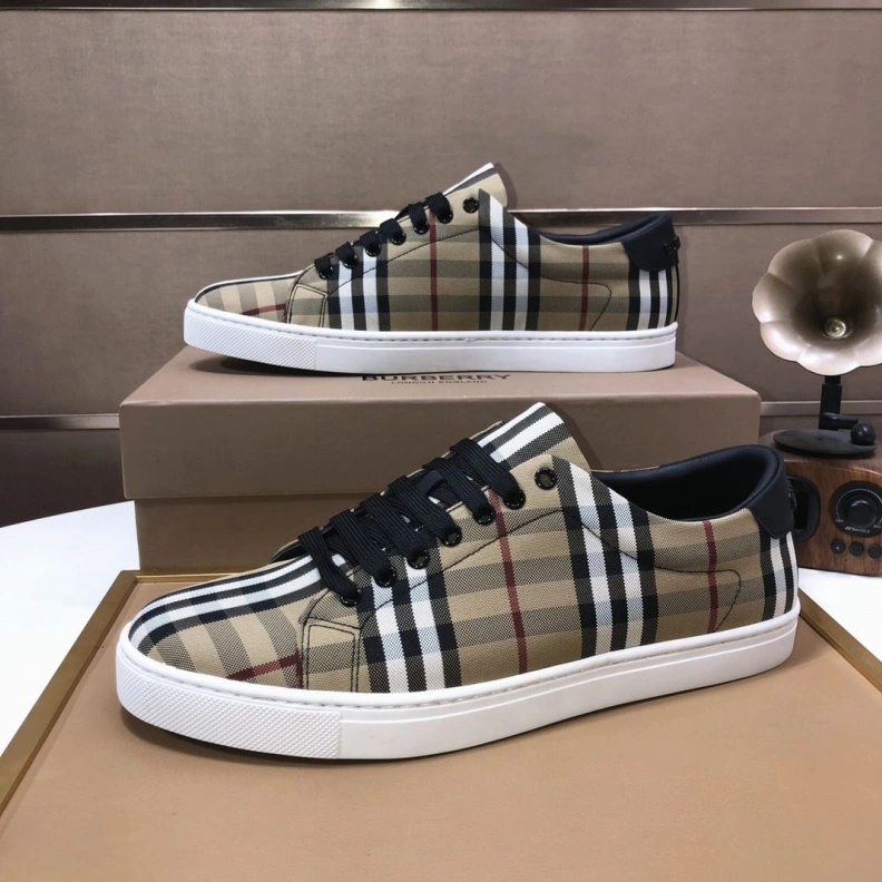 Bxrbxrry Sneakers EyeCatching 114673