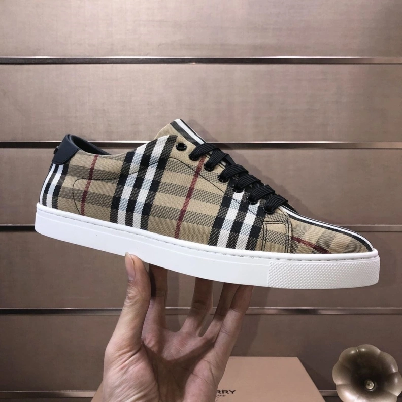 Bxrbxrry Sneakers EyeCatching 114673