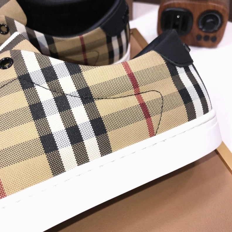 Bxrbxrry Sneakers EyeCatching 114673