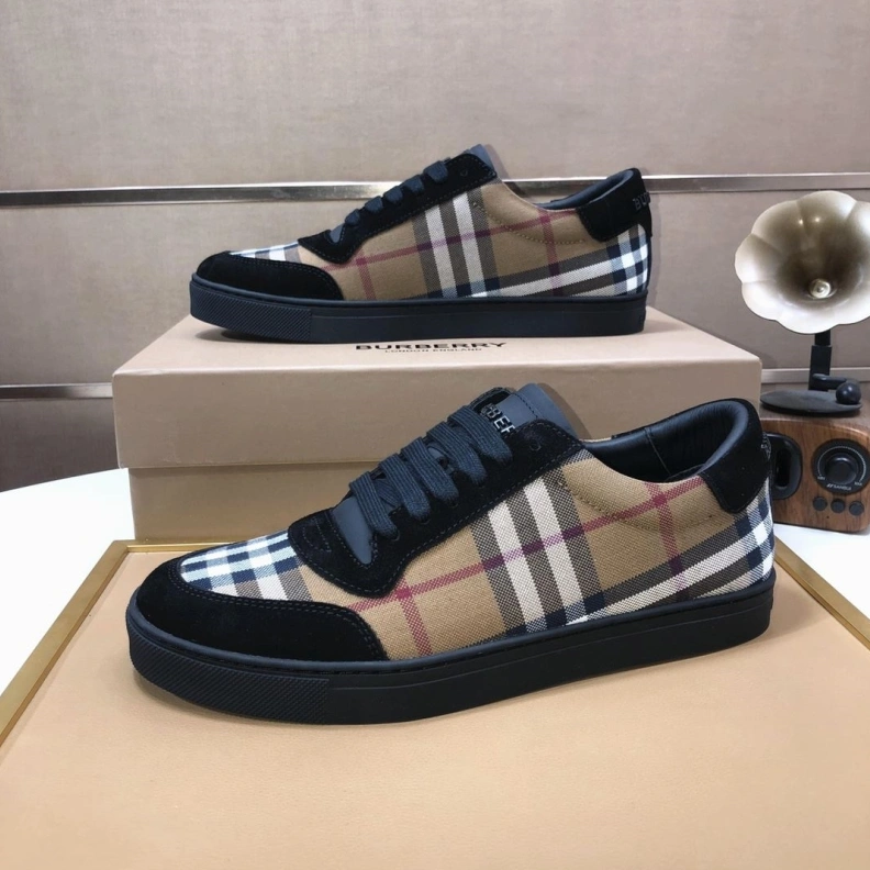 Durable Bxrbxrry Sneakers 114669