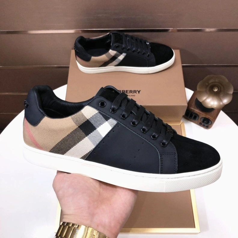Soft Bxrbxrry Sneakers 114659