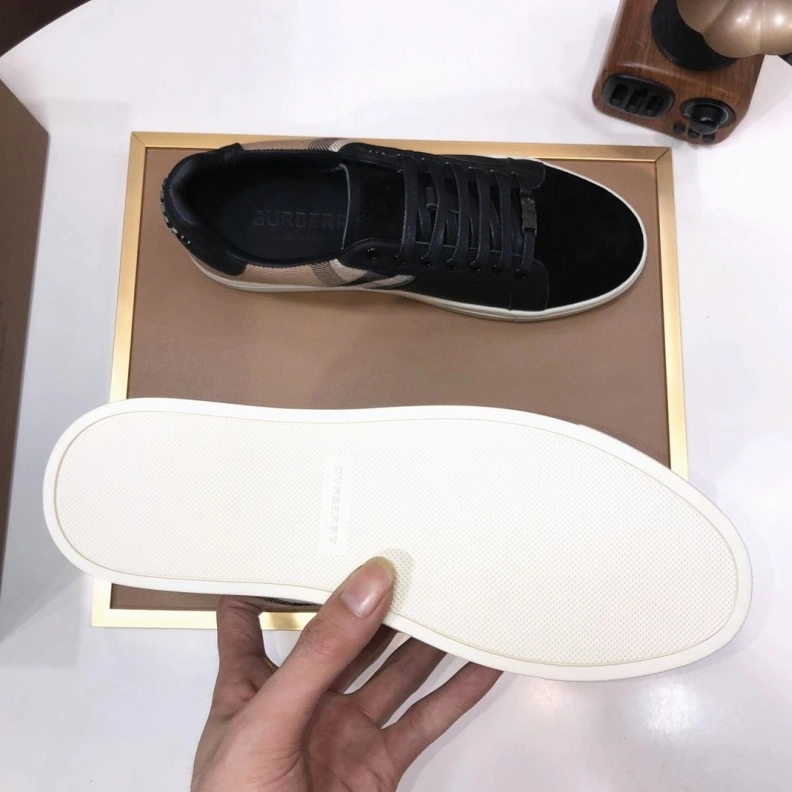 Soft Bxrbxrry Sneakers 114659