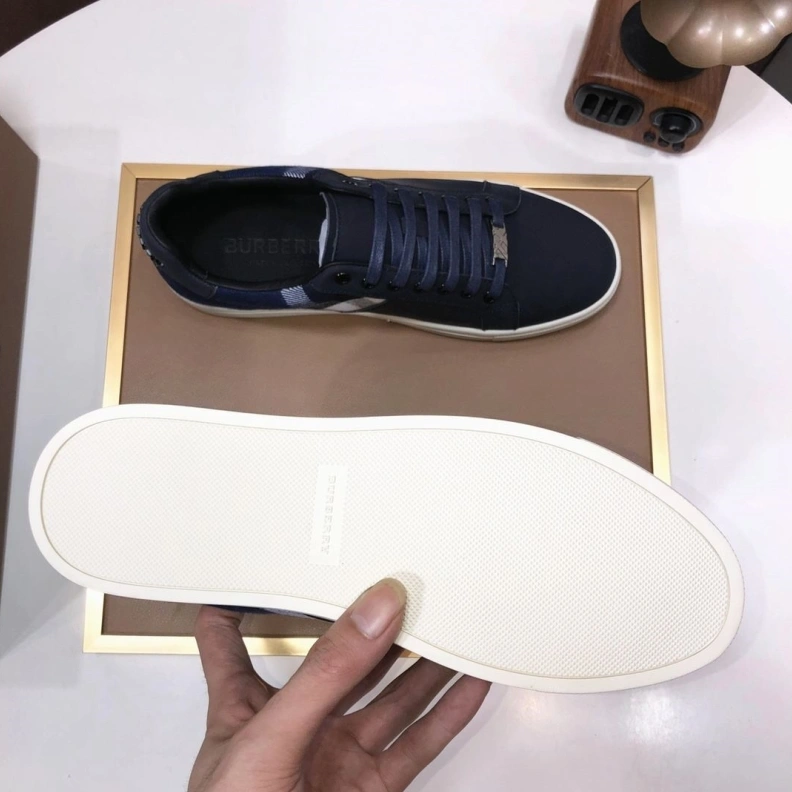 NewStyle Bxrbxrry Sneakers 114662