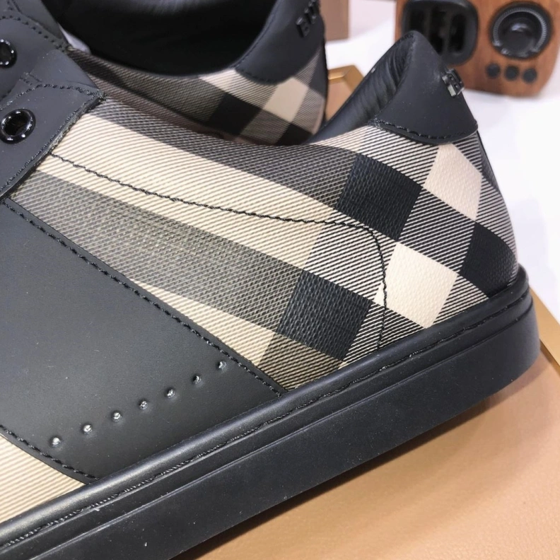 ModernLook Bxrbxrry Sneakers 114661