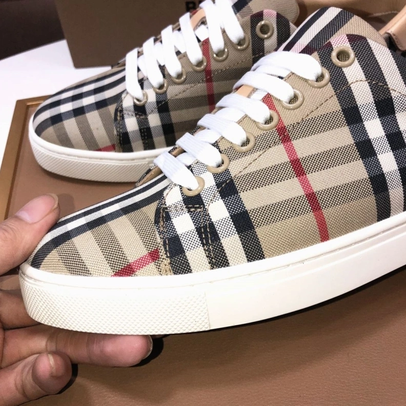 DailyWear Bxrbxrry Sneakers 114665