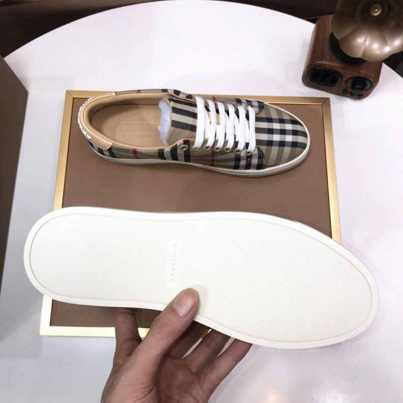 DailyWear Bxrbxrry Sneakers 114665