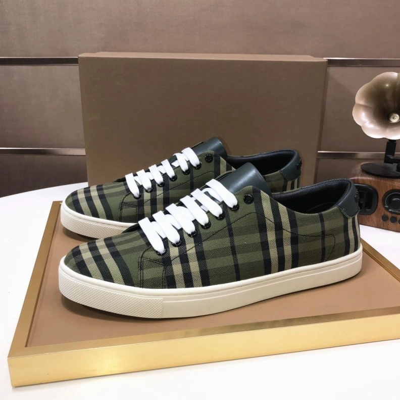 Flexible Bxrbxrry Sneakers 114658