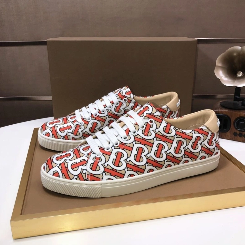 Fashionable Bxrbxrry Sneakers 114650