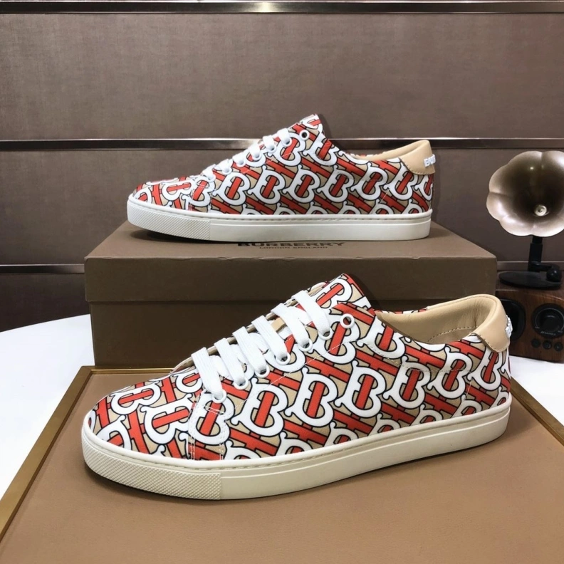 Fashionable Bxrbxrry Sneakers 114650