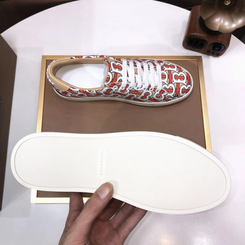 Fashionable Bxrbxrry Sneakers 114650