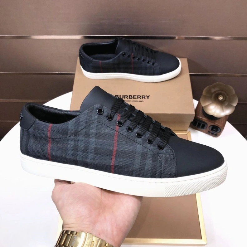Bold Bxrbxrry Sneakers 114642