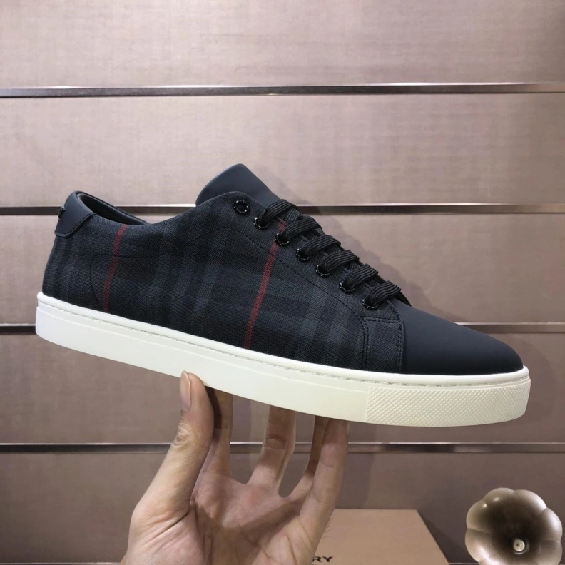 Bold Bxrbxrry Sneakers 114642
