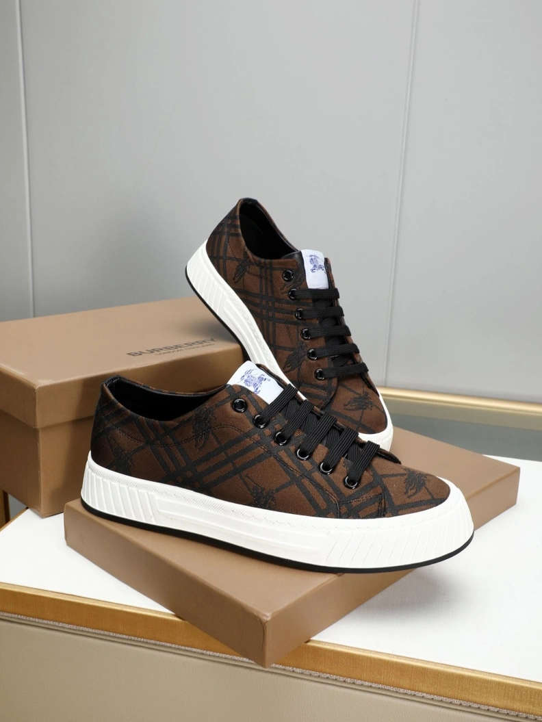 Elegant Bxrbxrry Sneakers 114645