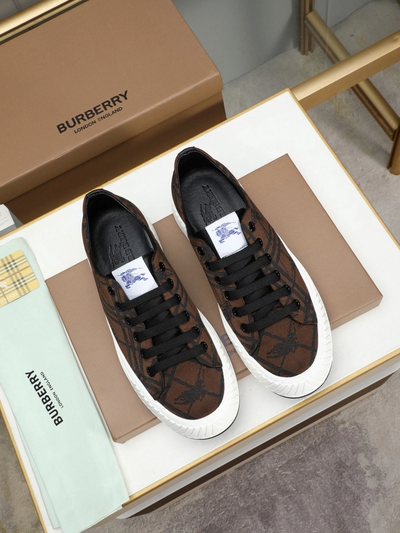 Elegant Bxrbxrry Sneakers 114645